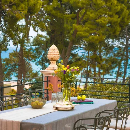 Scorpios Mansion Loft / Downtown Skala / Seaside Holiday home *