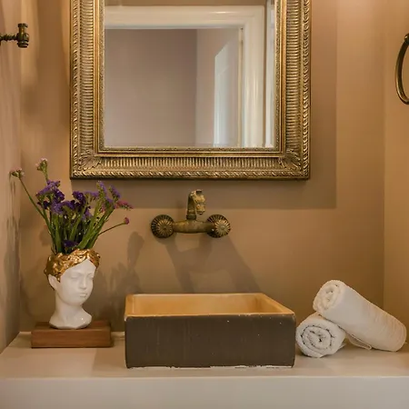 Scorpios Mansion Loft / Downtown Skala / Seaside Дом отдыха Skala (Kefalonia)